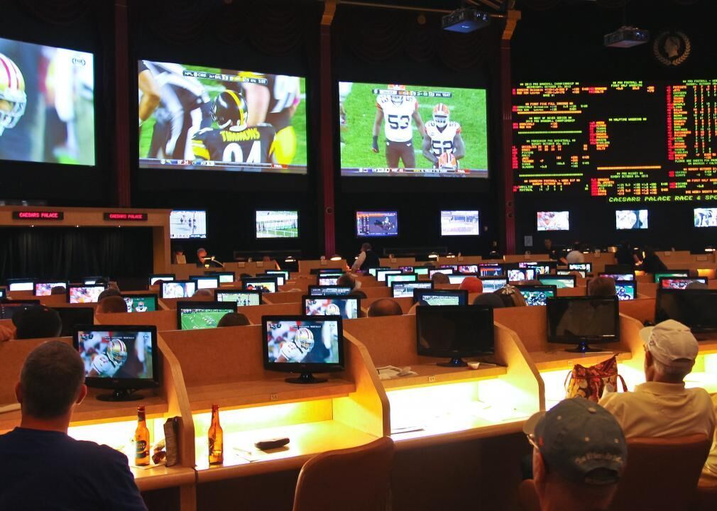 States with the most gambling and sportsbook writers and runners